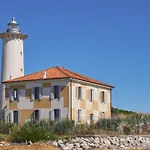 Apartamento Adorable Surrounded By Garden 650m From The Sea