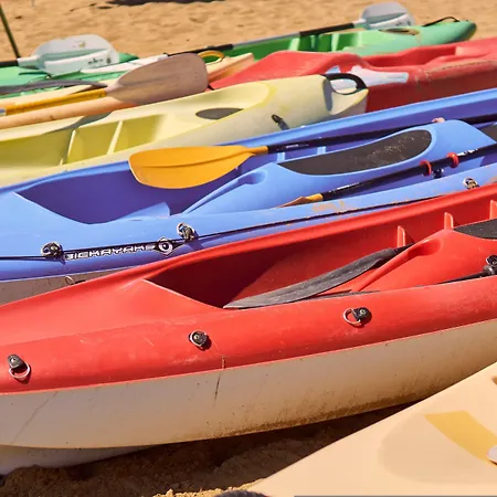 Lägenhet Adorable Surrounded By Garden 650m From The Sea