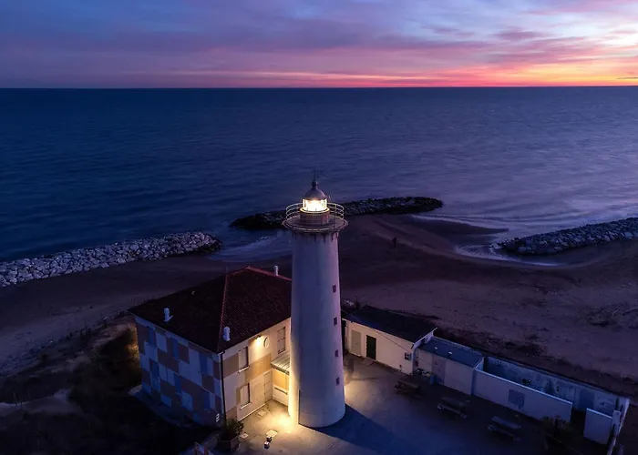 Adorable Surrounded By Garden 650m From The Sea 公寓