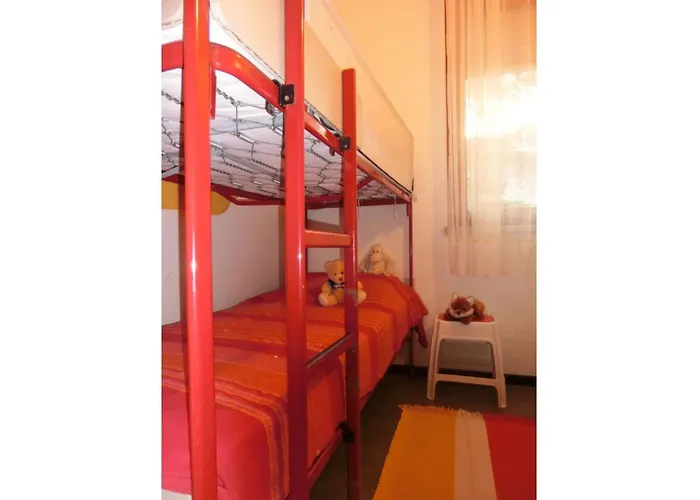 公寓 Adorable Surrounded By Garden 650m From The Sea 比比翁