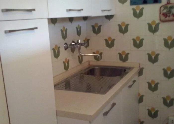 Apartment Adorable Surrounded By Garden 650m From The Sea *